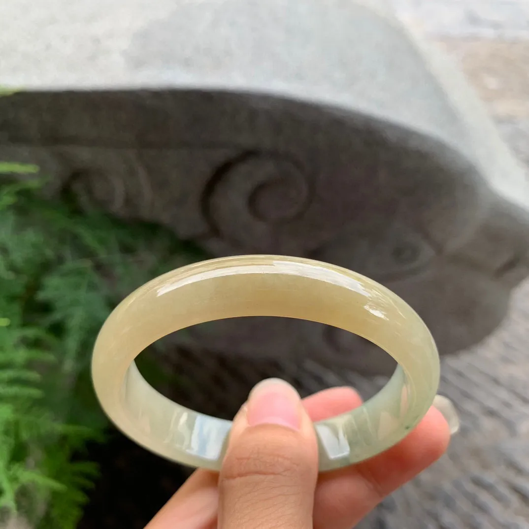 圈口55.4-49.3-11.8-6.7 【飘花黄翡贵妃手镯】贵妃55 56可戴