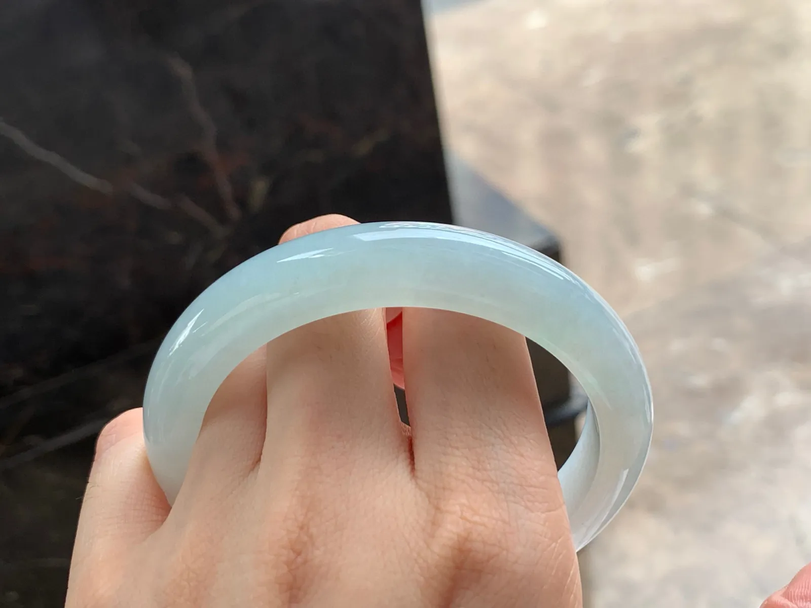 大圈手镯
水润清爽 60.8/12.2/8.2mm