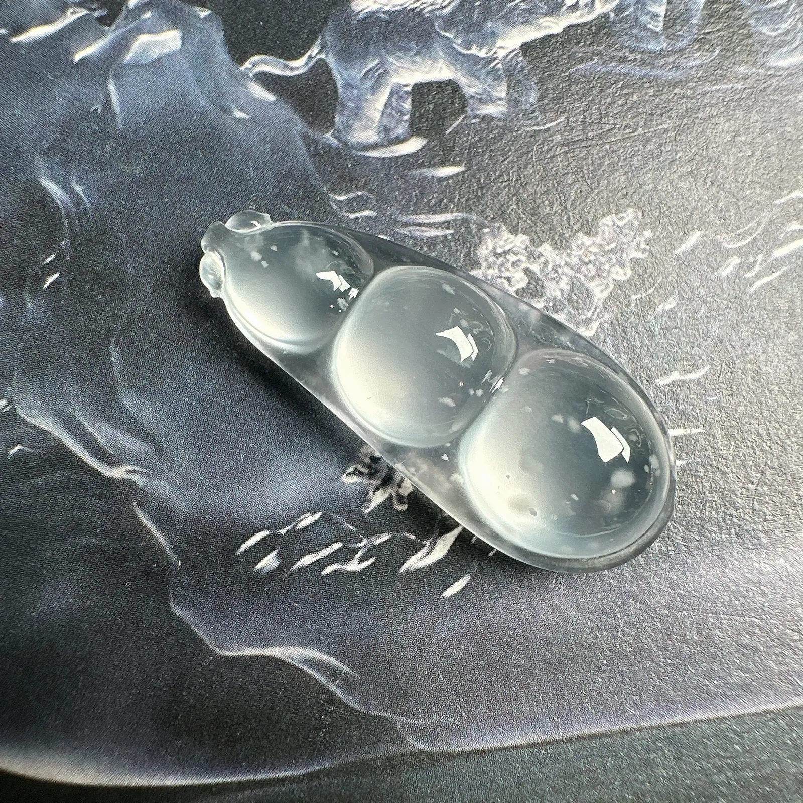 【雪花棉】老坑玻璃种雪花棉福豆，晶莹剔透，冰感十足，通透饱满，尺寸够大。