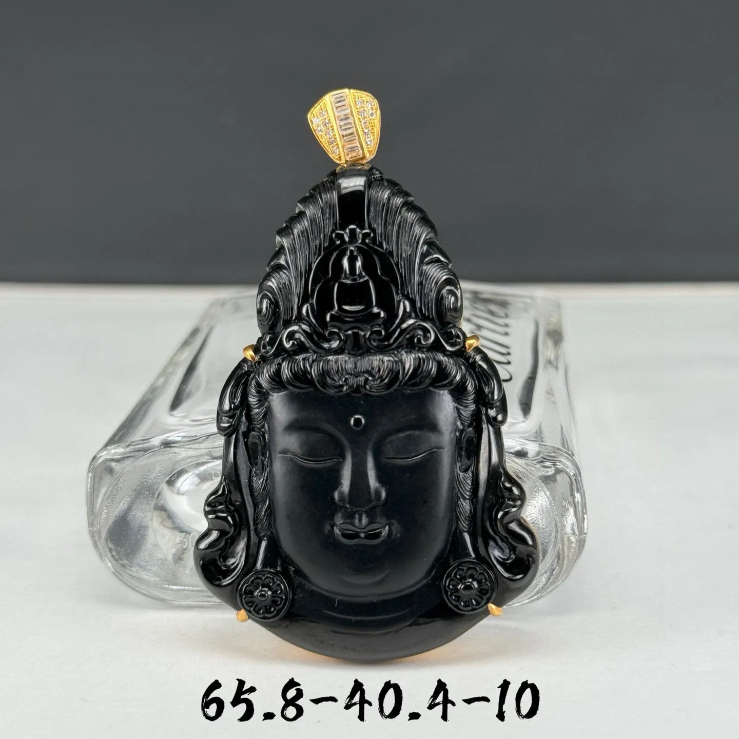 精品18k墨翠观音 种好色正 黑度极好 打灯通透 油性十足 尺寸65.8