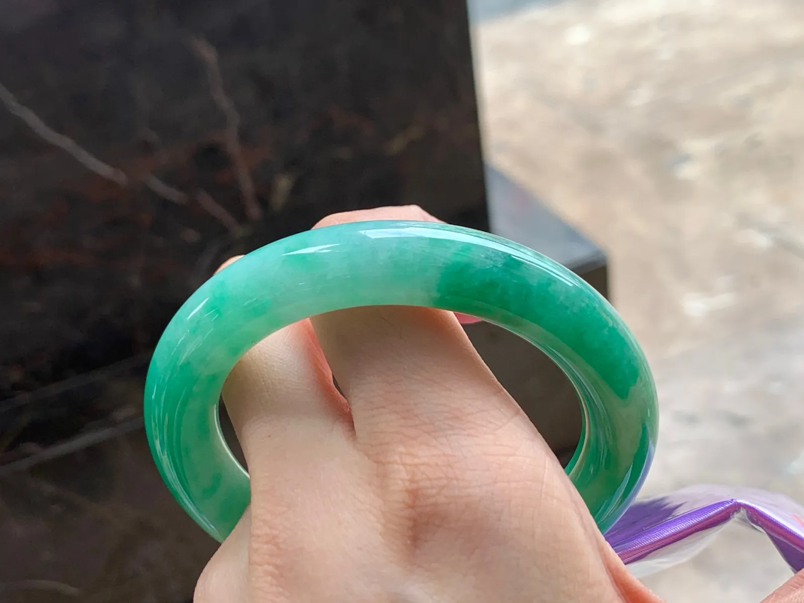 豆绿福镯
干净清爽 56.7/11.7/11.2mm