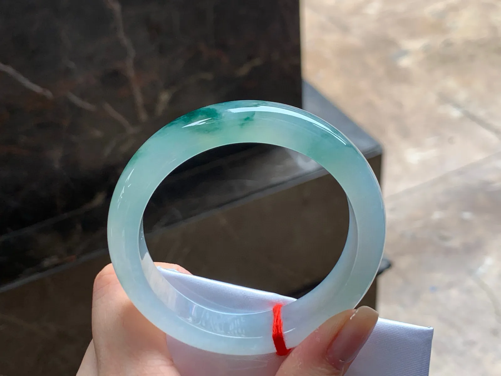 冰种飘花手镯
种好53/13.1/8.5mm