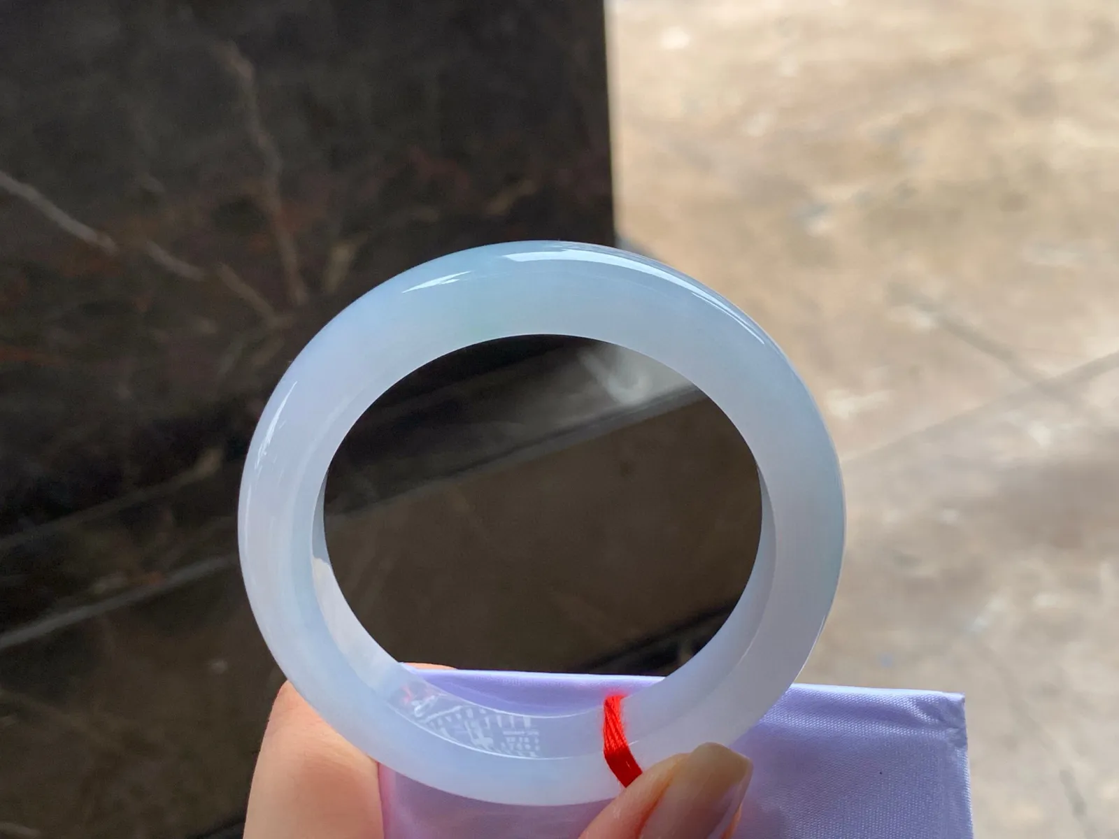 冰淡春手镯
水润55/12/9.3mm