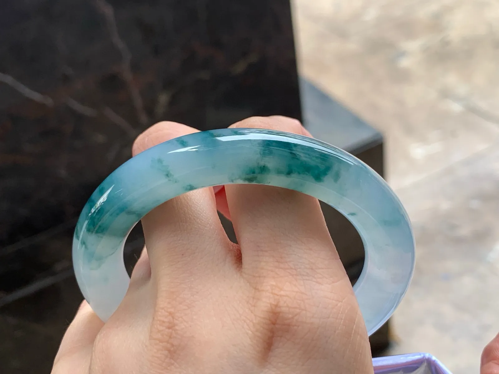 冰种飘花福镯
种好水足 58/11.8mm