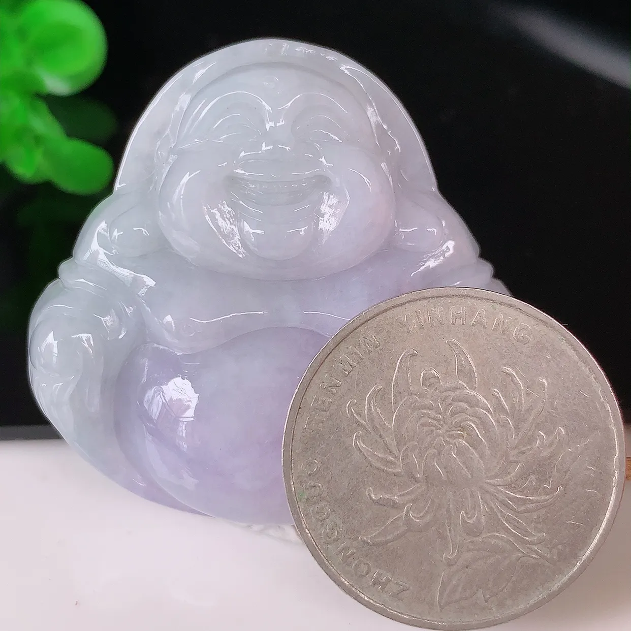 自然光实拍，大件饱满冰润紫罗兰翡翠佛公吊坠，笑口常开，佛公在心中，一生平安幸福，佛公翠色迷人，佩戴佳品！#05.10