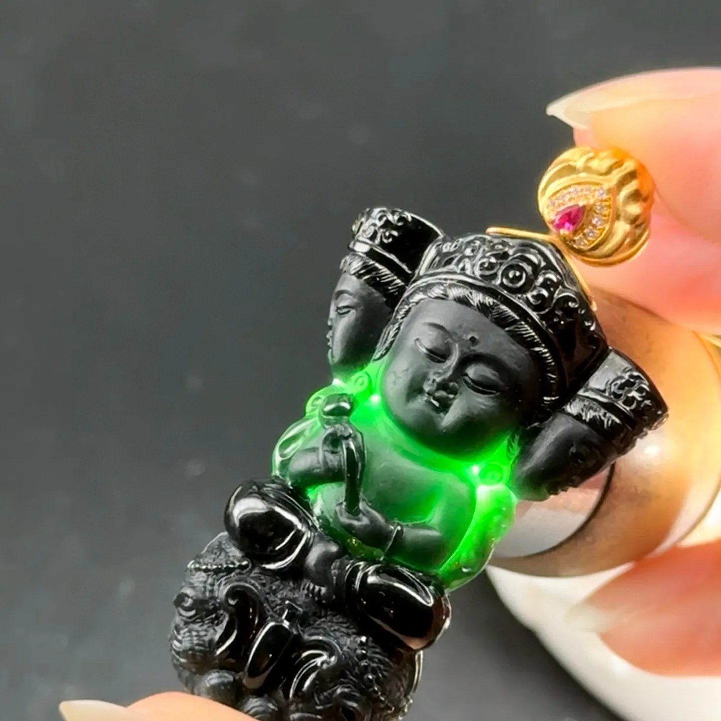 精品18k叩头墨翠降魔杵 种好色正 黑度极好 打灯通透 油性十足 尺寸46.5