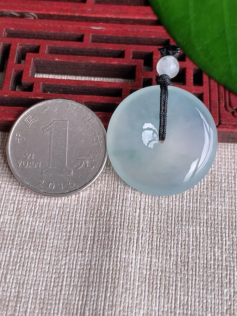 a货翡翠老坑冰种平安扣吊坠 尺寸26.8×5.4mm 重量9.11g 0711