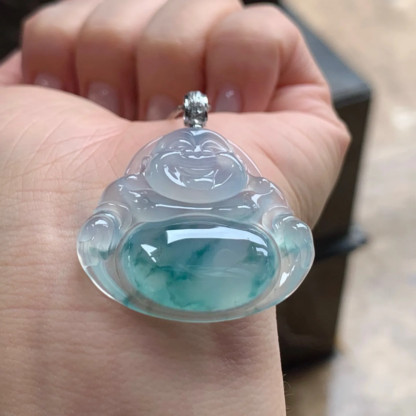 冰种飘花坐佛
种好 金扣