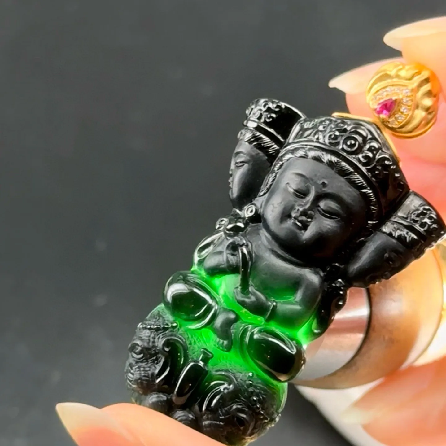 精品18k叩头墨翠降魔杵 种好色正 黑度极好 打灯通透 油性十足 尺寸46.5