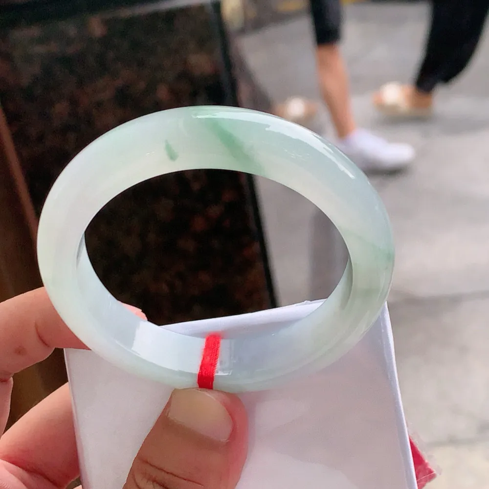 正圈高冰飘花 无瑕 尺寸:55.6/12.9/8.7种水好