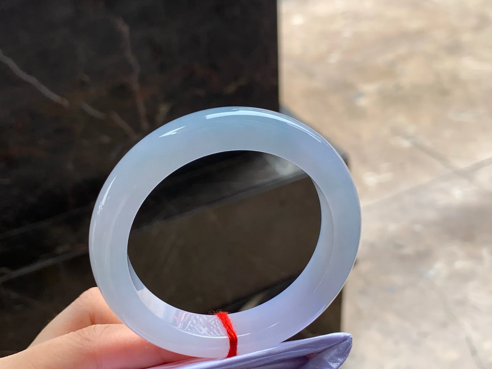 冰淡春手镯
水润55/12/9.3mm