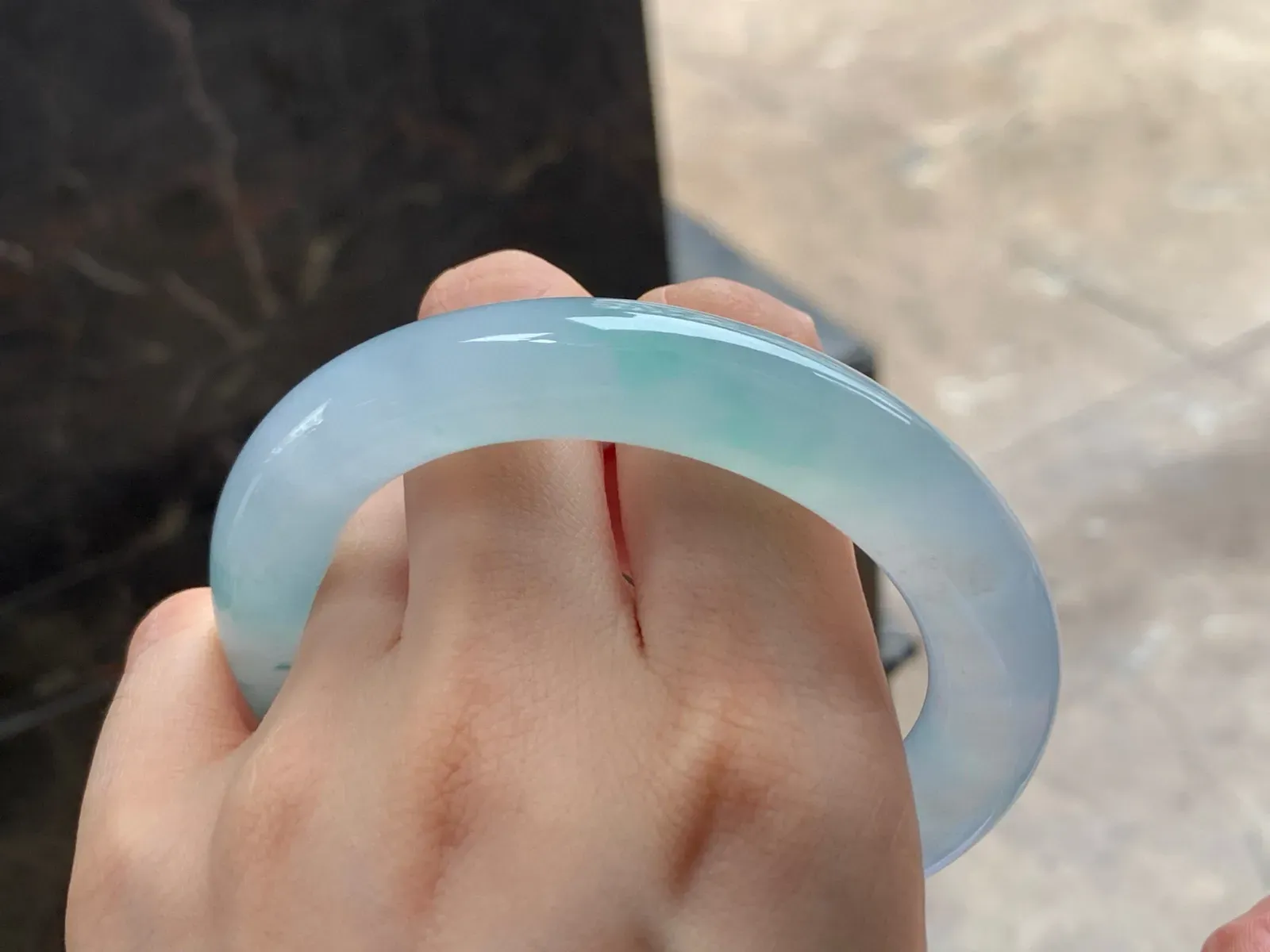 冰种飘花福镯
种好水足 58/11.8mm