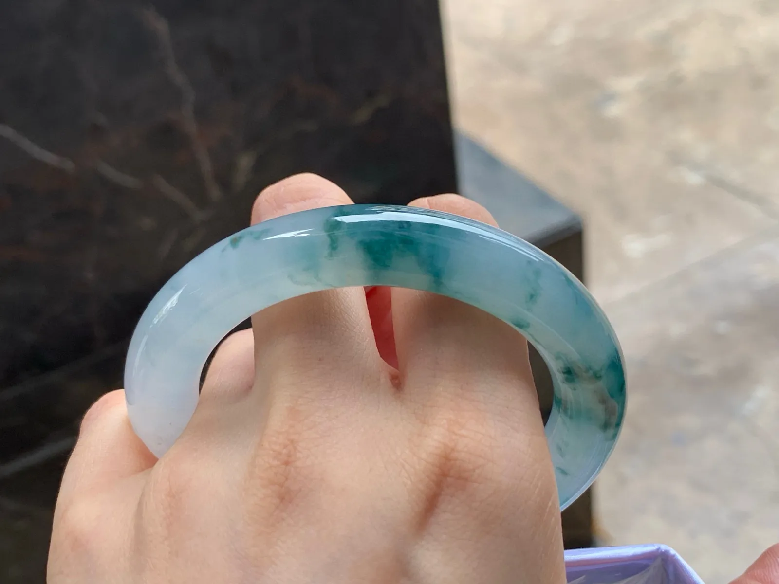冰种飘花福镯
种好水足 58/11.8mm