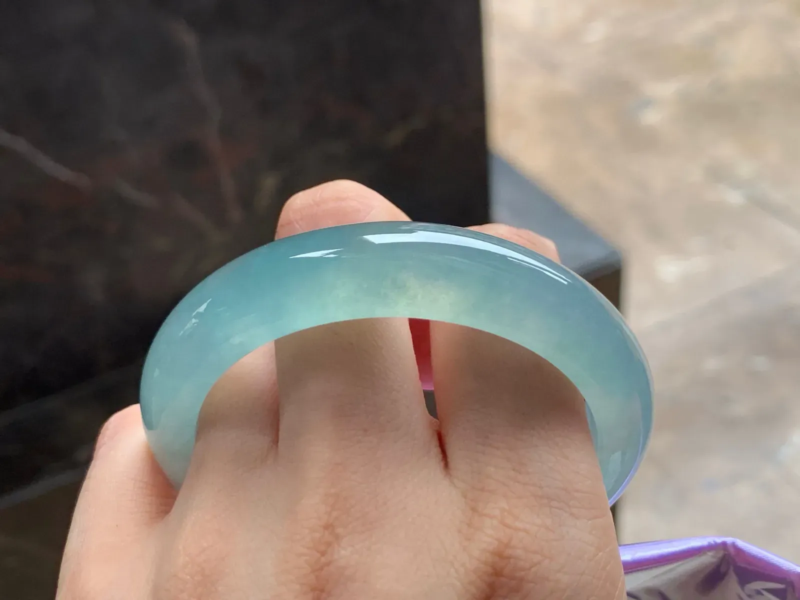 冰晴手镯
种好54.8/12.8/9mm