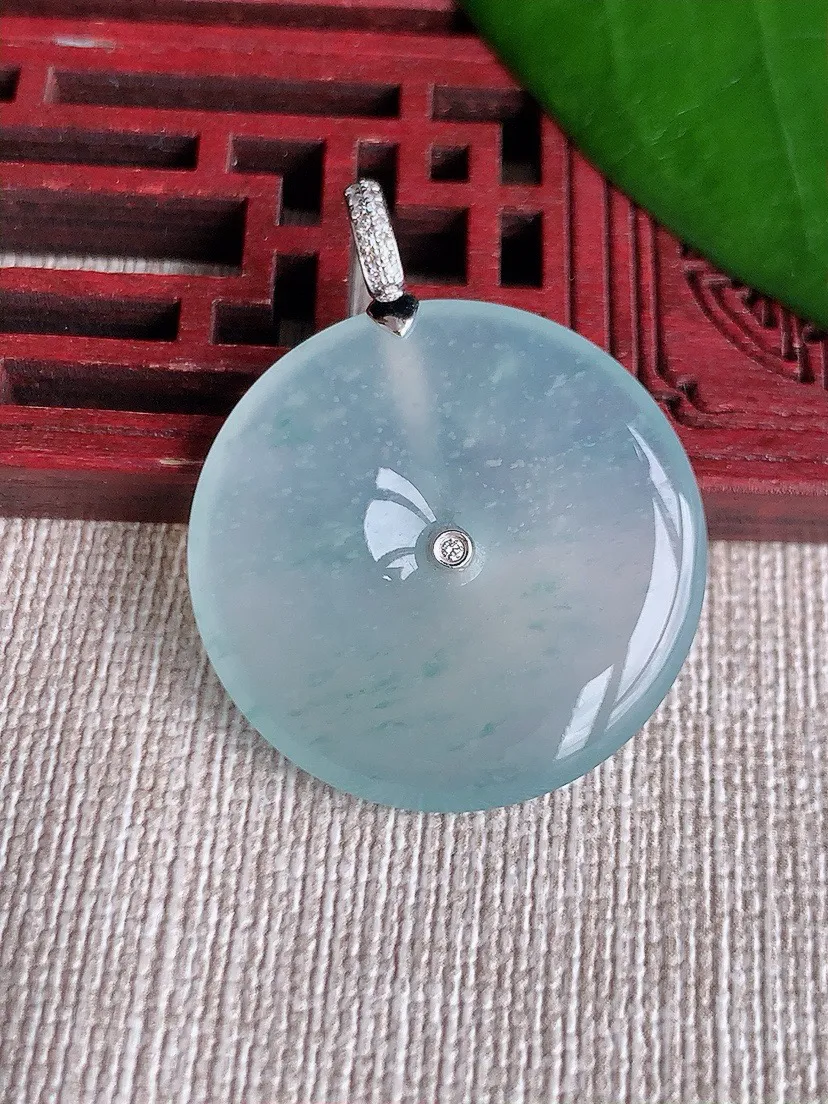 a货翡翠老坑冰种18K金伴钻镶嵌飘花平安扣吊坠 尺寸35×27.4×4.5mm 重量7.80g 0711