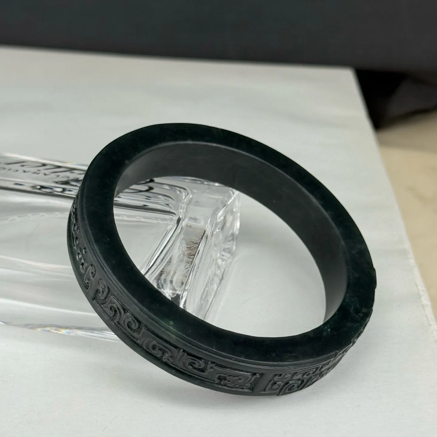 精品墨翠手镯 种好色正 黑度极好 打灯通透 油性十足 圈口59