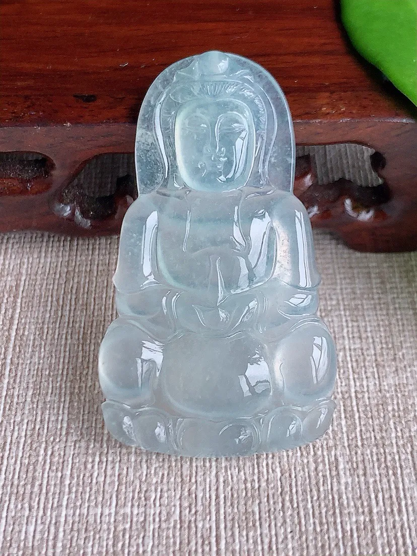 a货翡翠老坑高冰种白月光正装观音吊坠 尺寸50.5×29.2×5mm 重量14.23g 0711