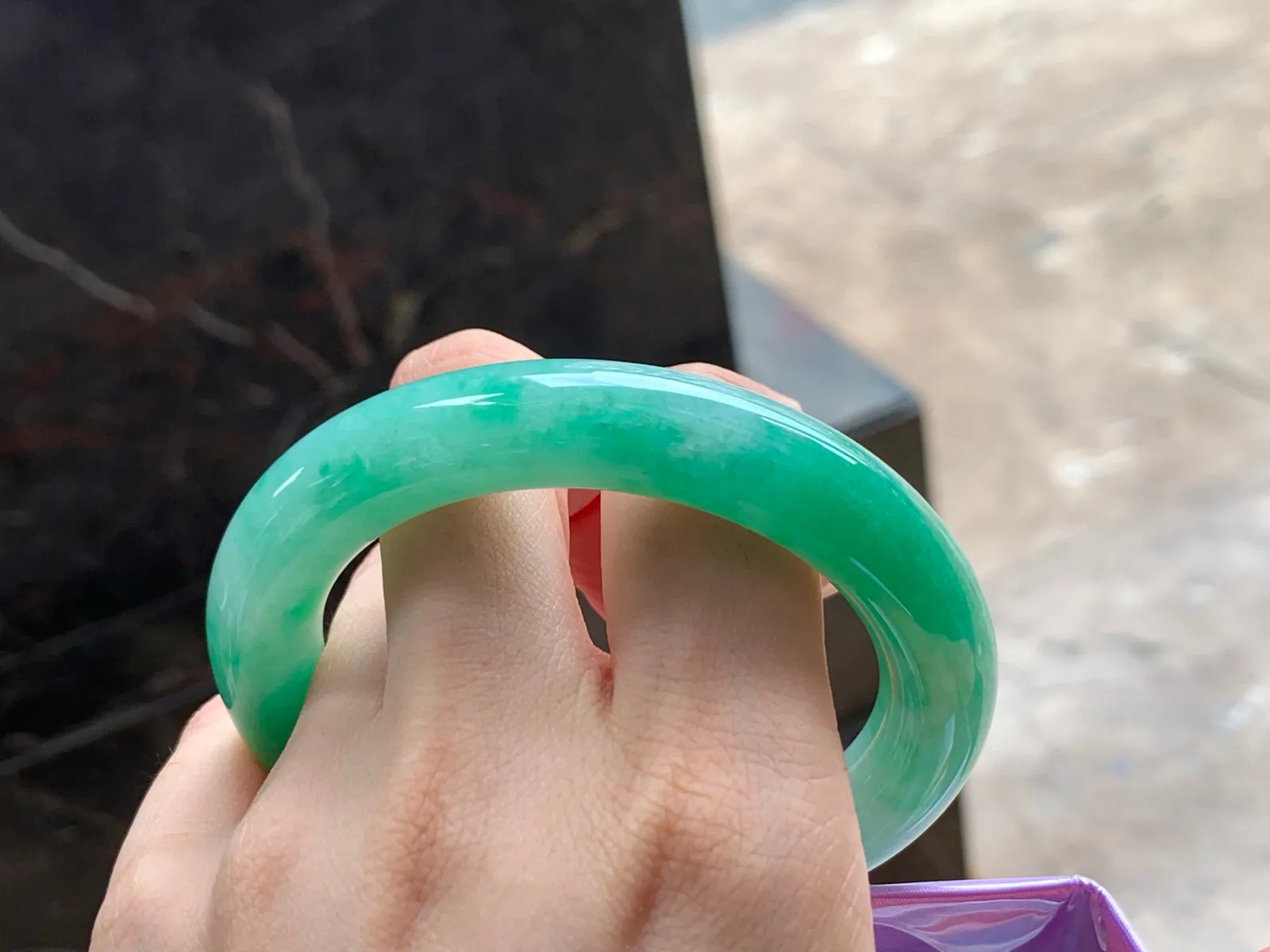 豆绿福镯
干净清爽 56.7/11.7/11.2mm