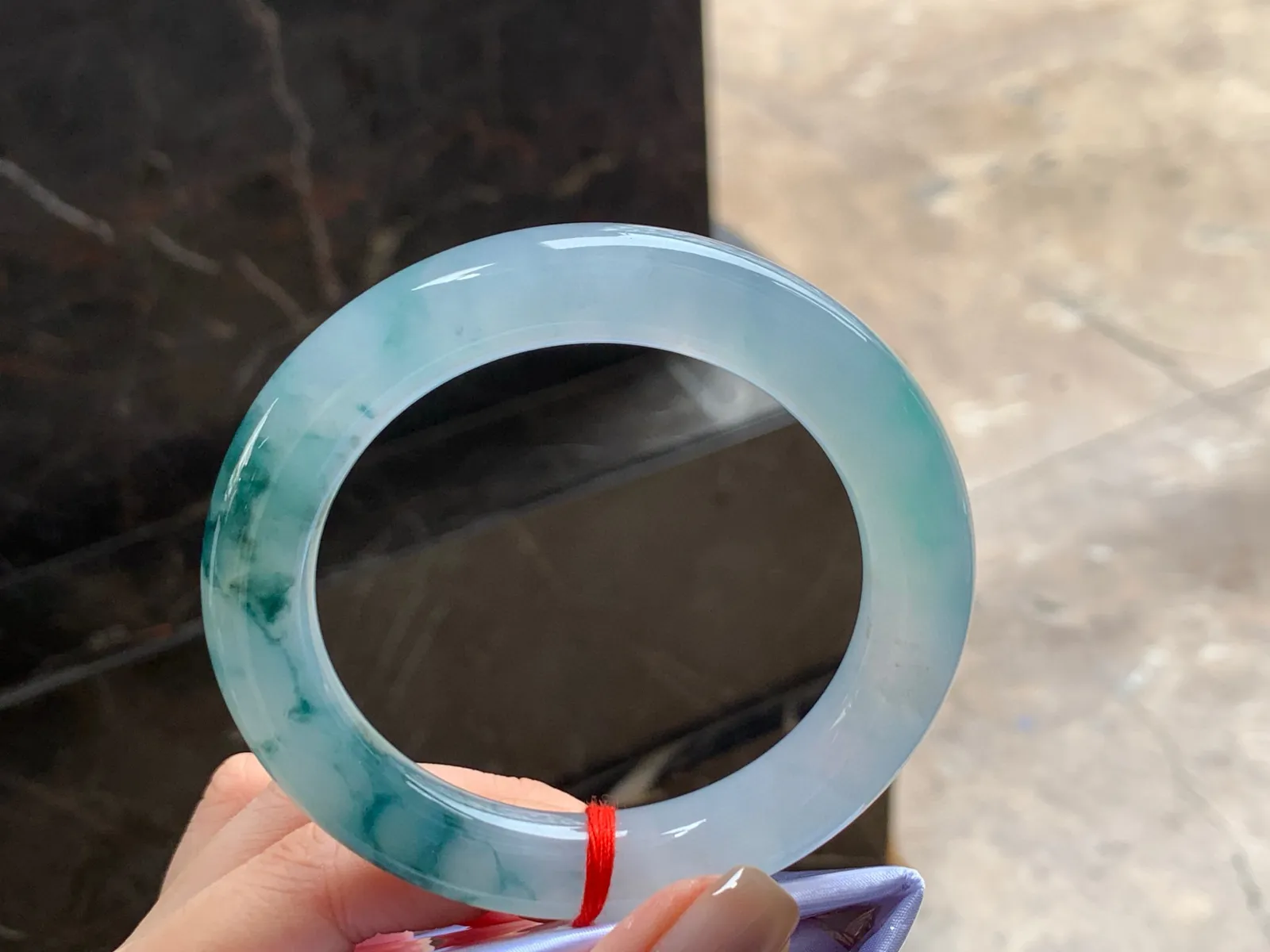 冰种飘花福镯
种好水足 58/11.8mm