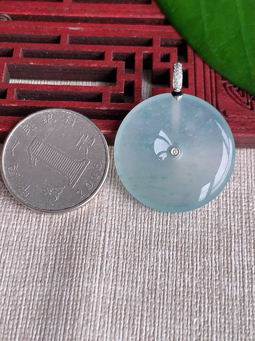 a货翡翠老坑冰种18K金伴钻镶嵌飘花平安扣吊坠 尺寸35×27.4×4.5mm 重量7.80g 0711