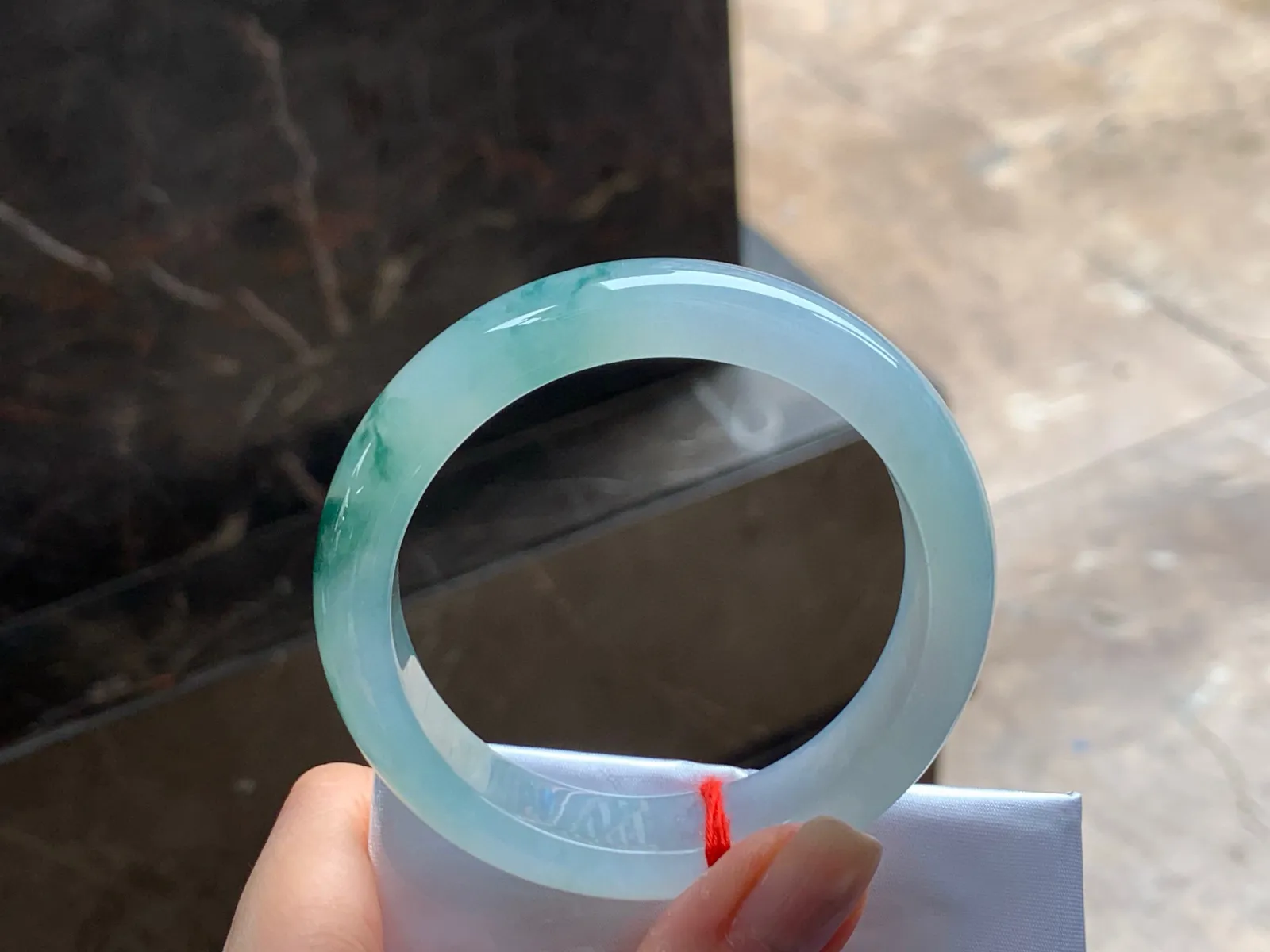 冰种飘花手镯
种好53/13.1/8.5mm