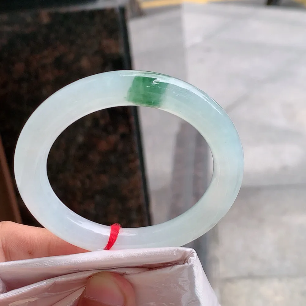 圆条高冰飘花 一丝棉线 尺寸:55.4/9.9 花美 种水好🥰🥰