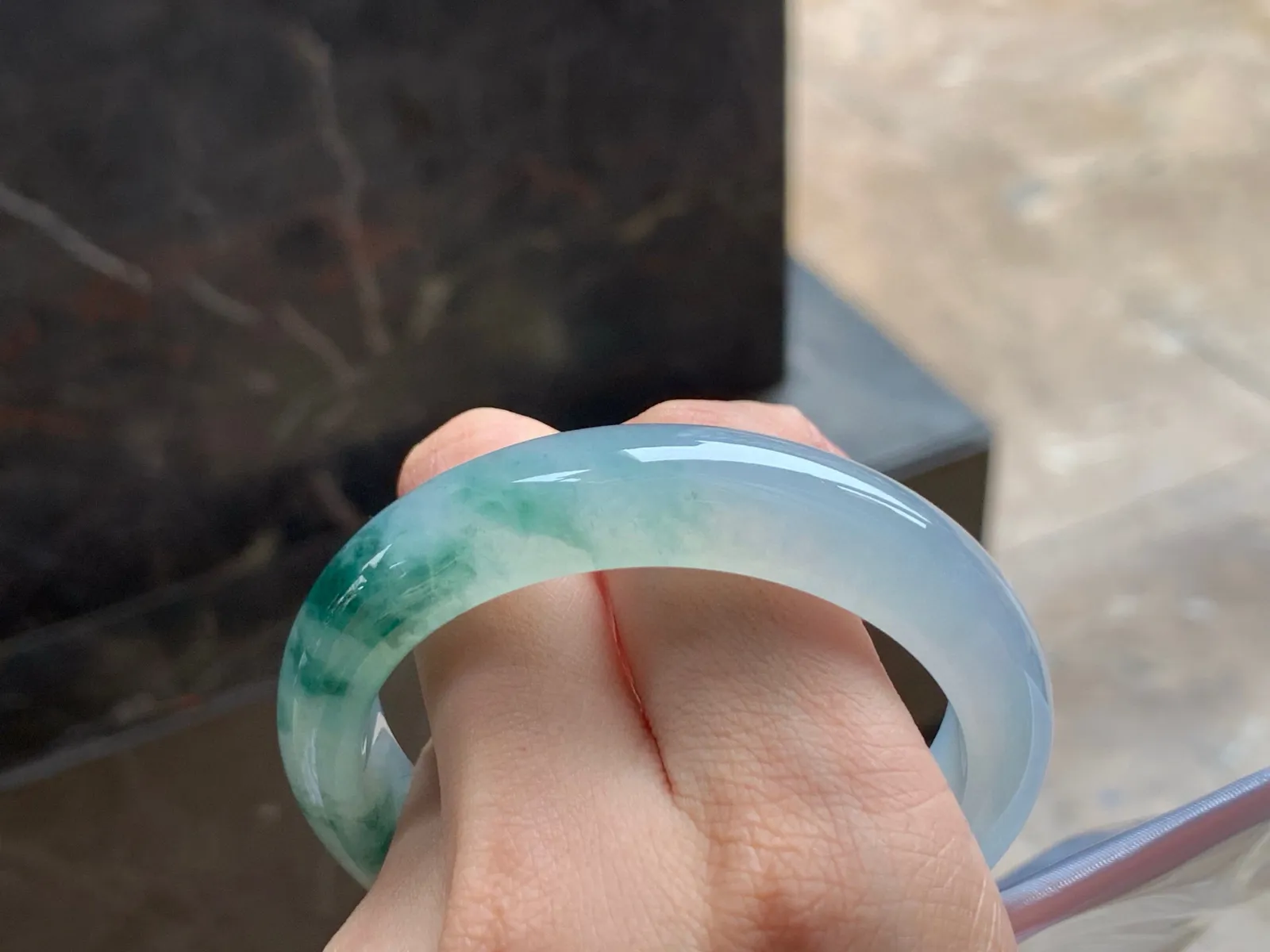 冰种飘花手镯
种好53/13.1/8.5mm