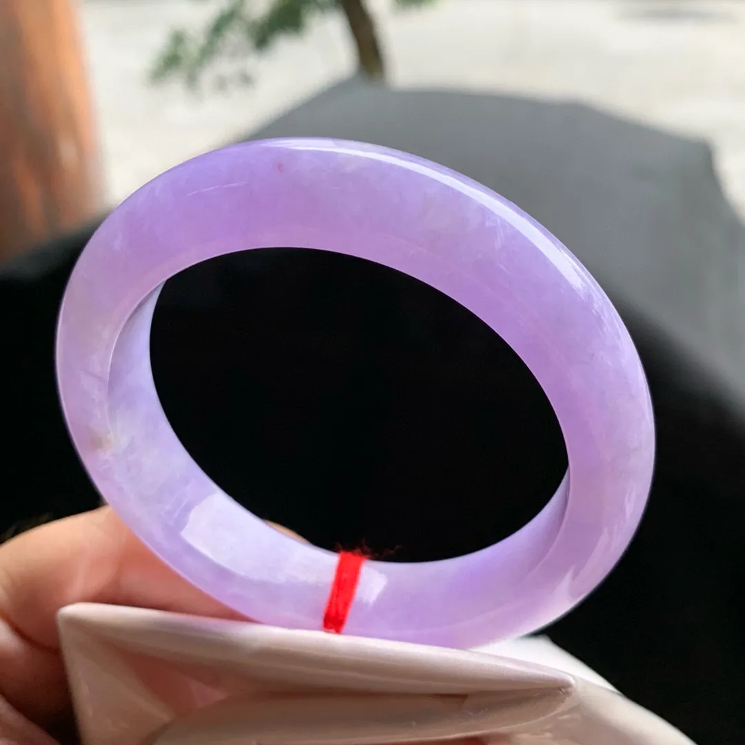 正圈满色紫罗兰 无瑕 尺寸:55.4/12.4/8.9 实物紫淡些🥰🥰