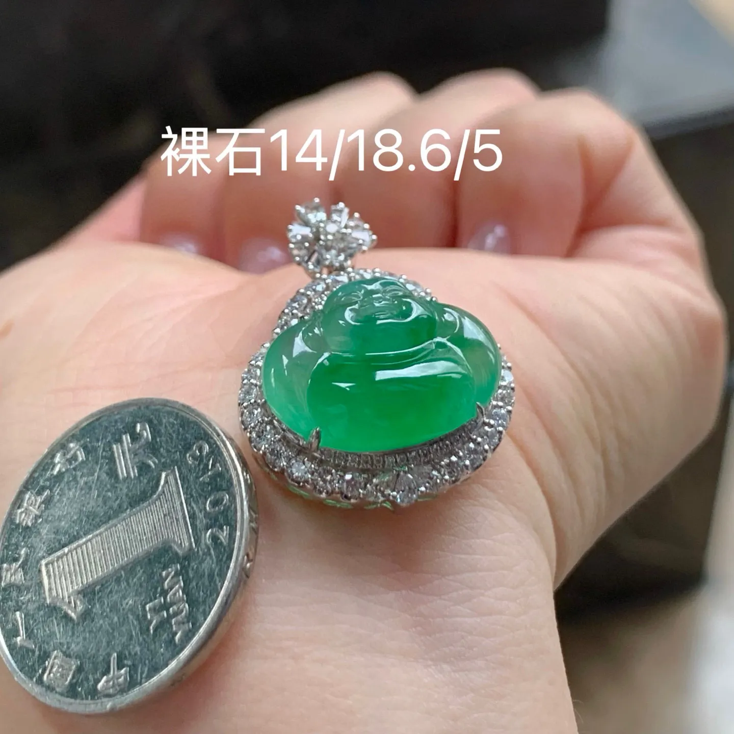冰种辣绿坐佛
真金镶嵌 精致