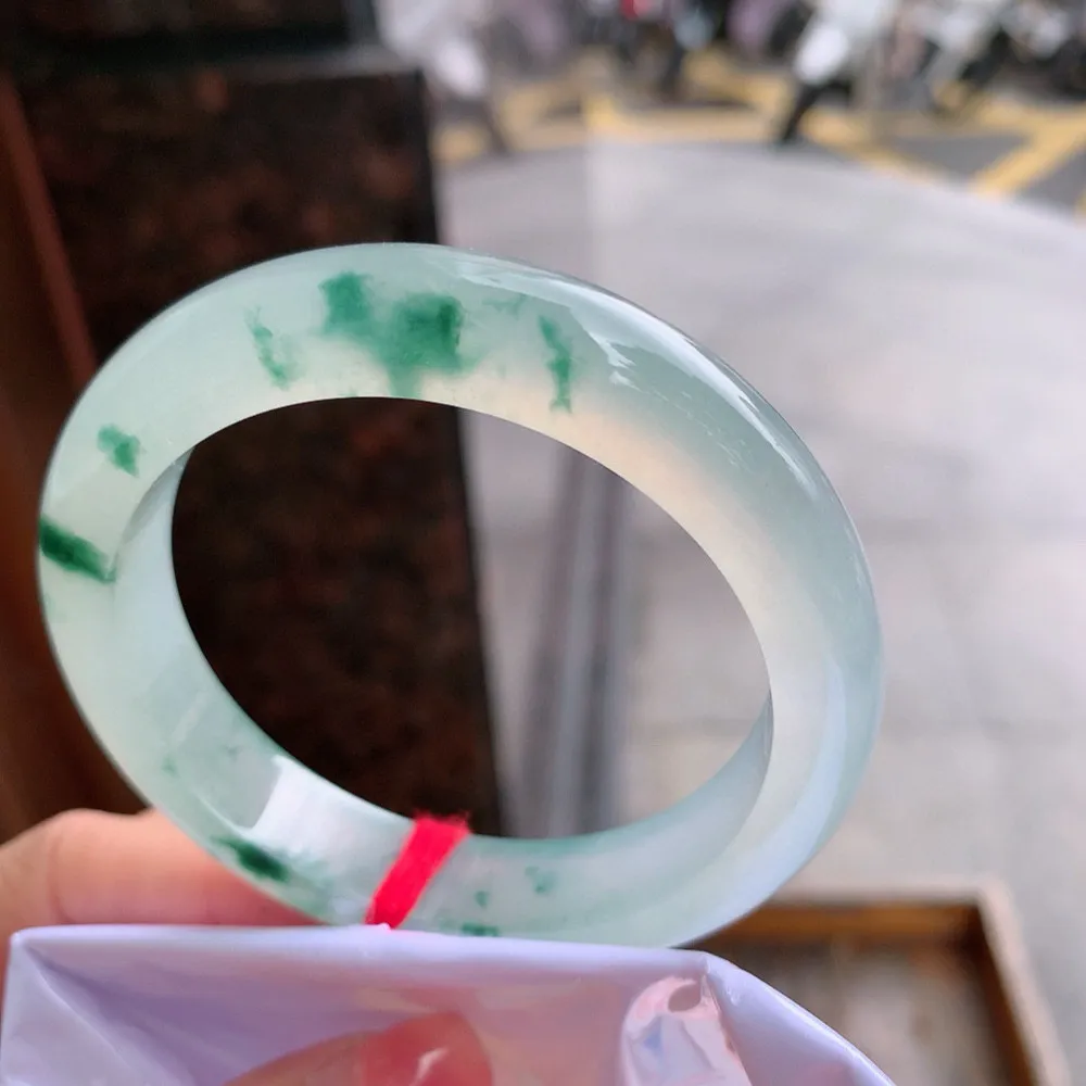 正圈冰玻飘花 无瑕 尺寸:56.4/12.1/8.7荧光闪闪️️