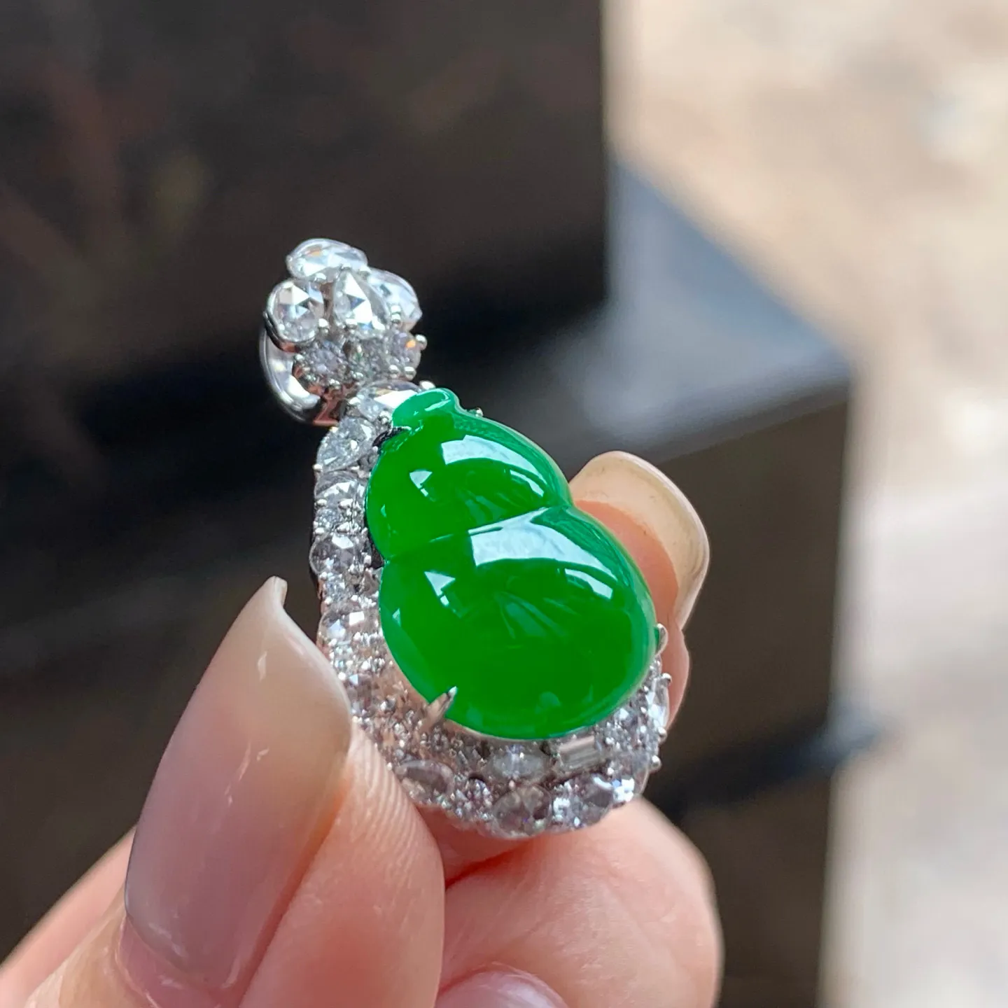 冰辣绿葫芦
真金镶嵌 精致