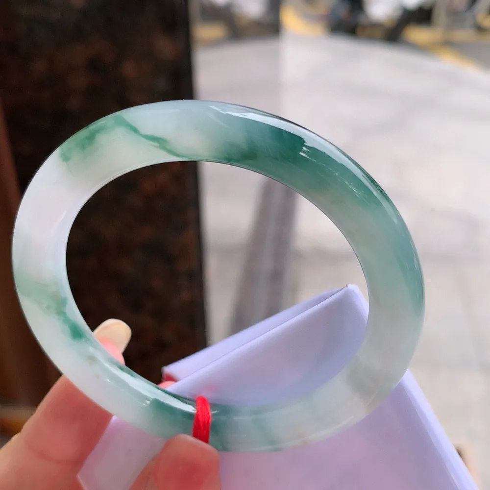 圆条高冰飘花 无瑕 尺寸:55.4/8.7 花美🥰🥰