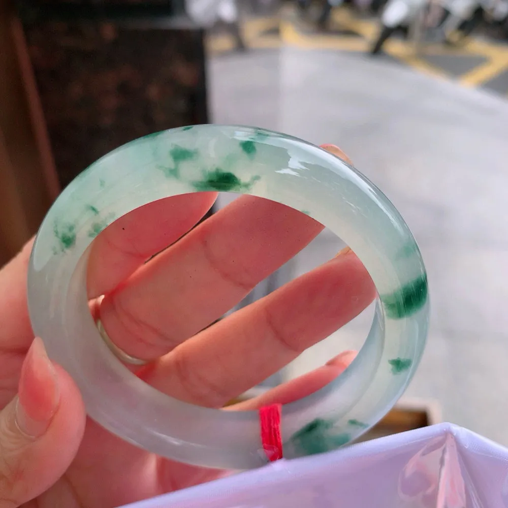 正圈冰玻飘花 无瑕 尺寸:56.4/12.1/8.7荧光闪闪️️