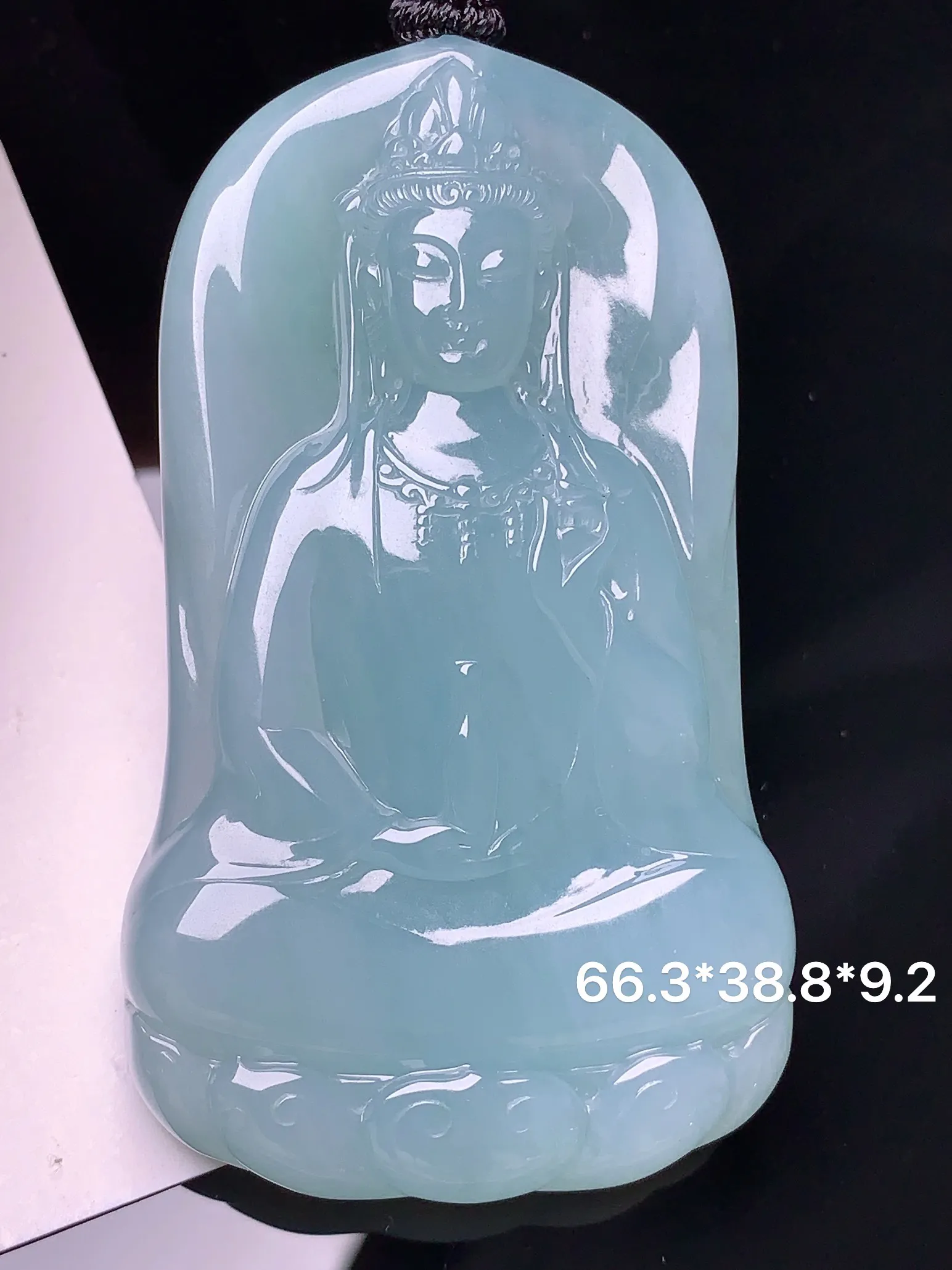 飘绿观音吊坠 玉质细腻 水润亮眼 整体尺寸66.3*38.8*9.2
