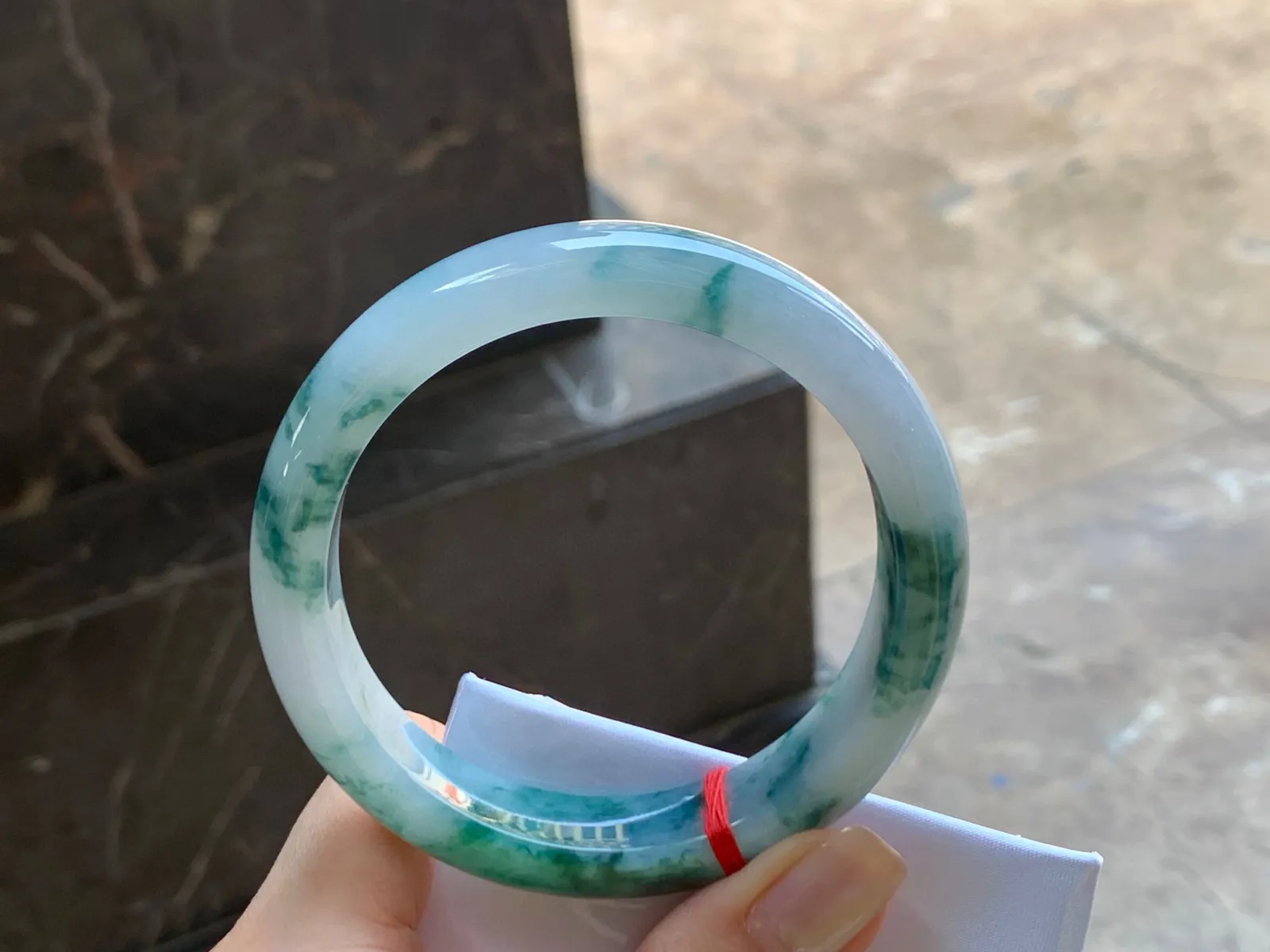 飘花手镯
干净清爽 58.3/13.2/8.5mm