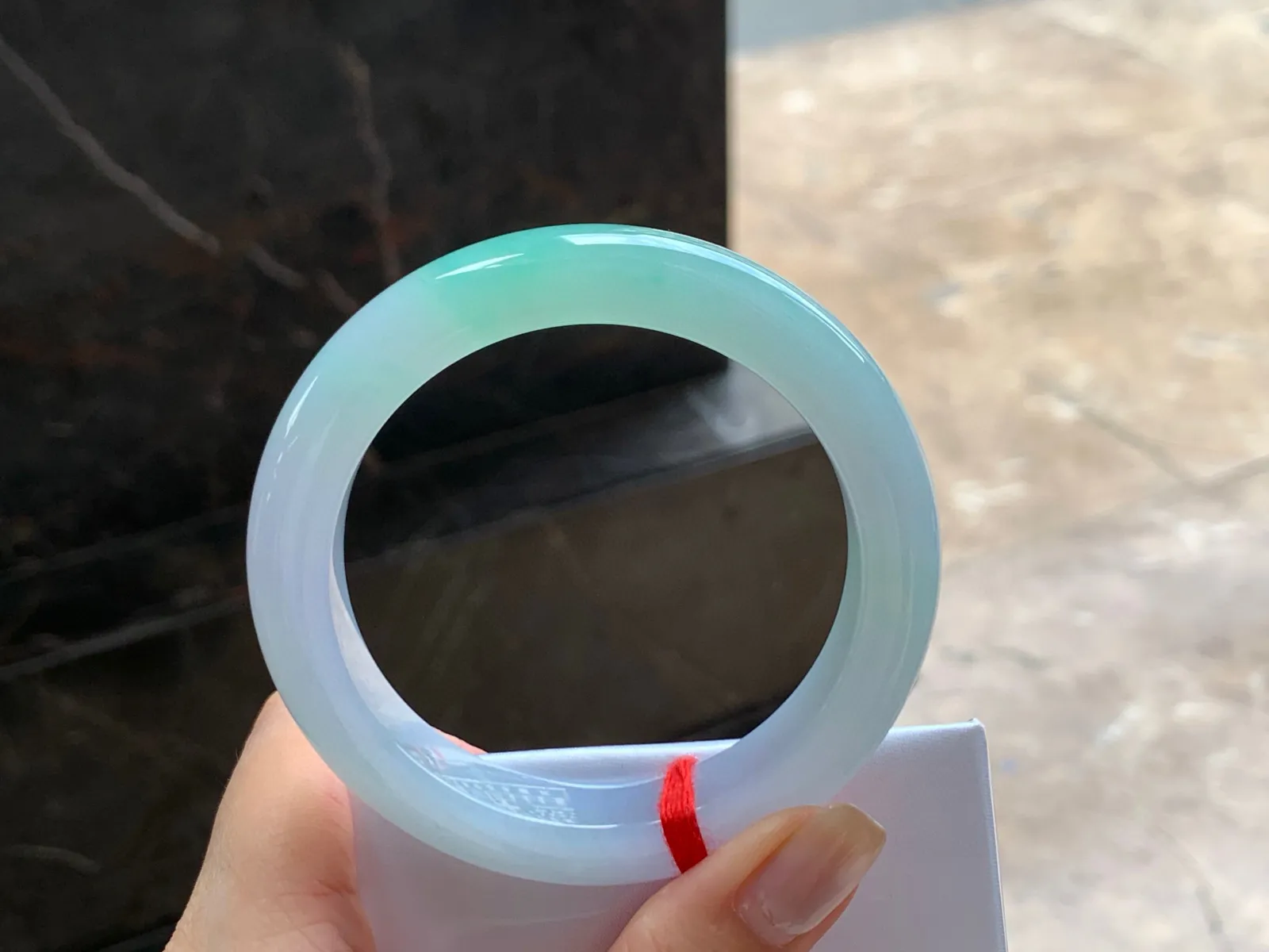 淡春彩手镯
细腻水润 55/11.5/9.3mm