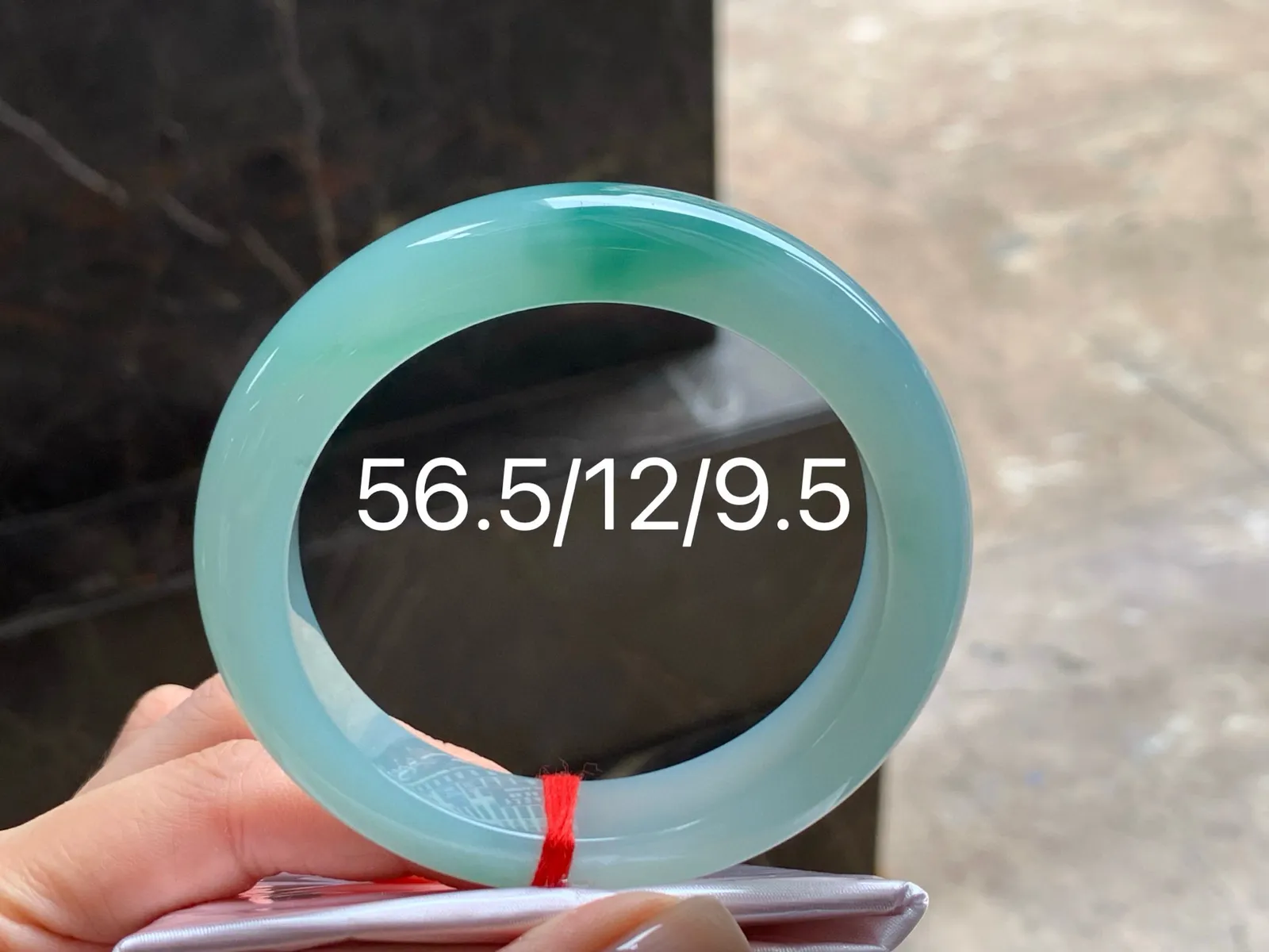 手镯
水润56.5/12/9.5mm