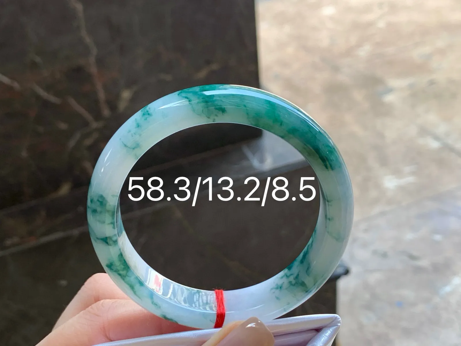 飘花手镯
干净清爽 58.3/13.2/8.5mm