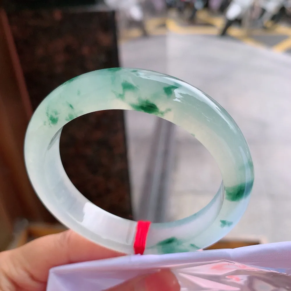 正圈冰玻飘花 无瑕 尺寸:56.4/12.1/8.7荧光闪闪️️
