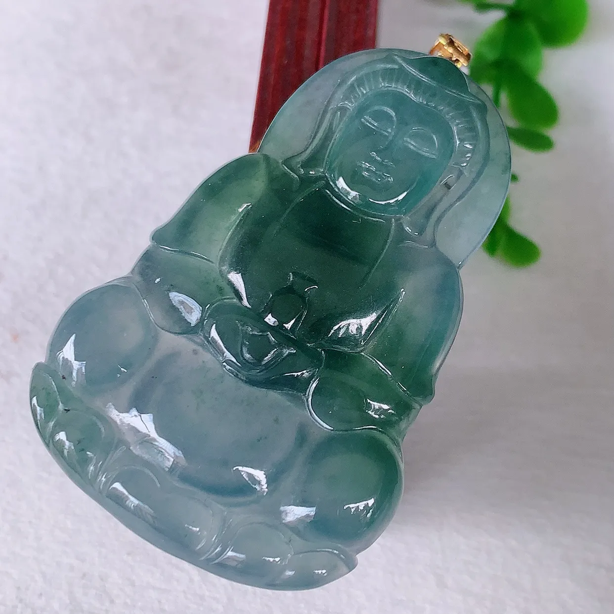 18K金镶嵌冰种飘花观音吊坠，大件，赐福翡翠观音，观音面相端庄，品相佳，佩戴气质！#35.12整体67.5裸石60.8*38.8*5