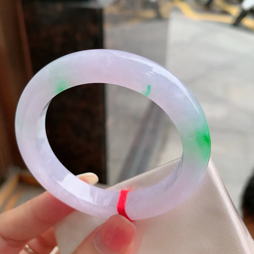 正圈满色冰春彩 一丝皮纹 尺寸:50.9/10.2/8.7 种色兼备