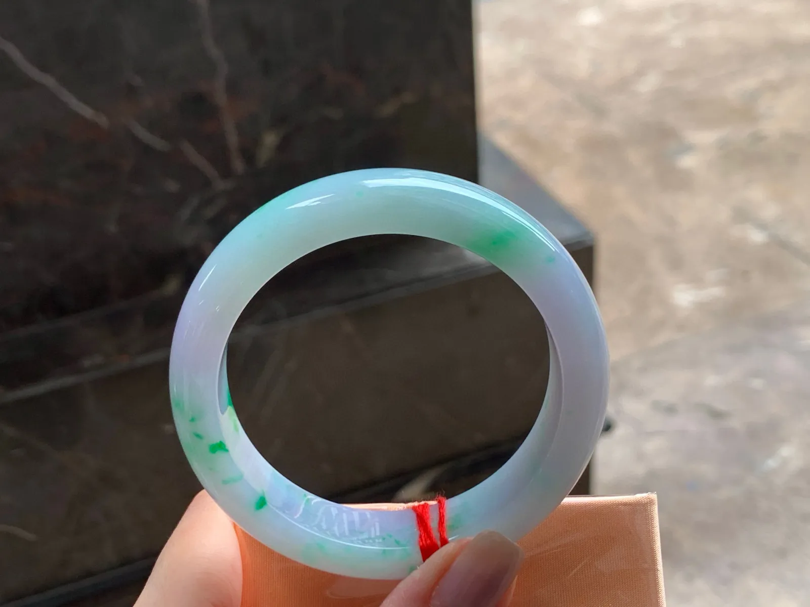 春彩手镯
细腻56/14/8.8mm