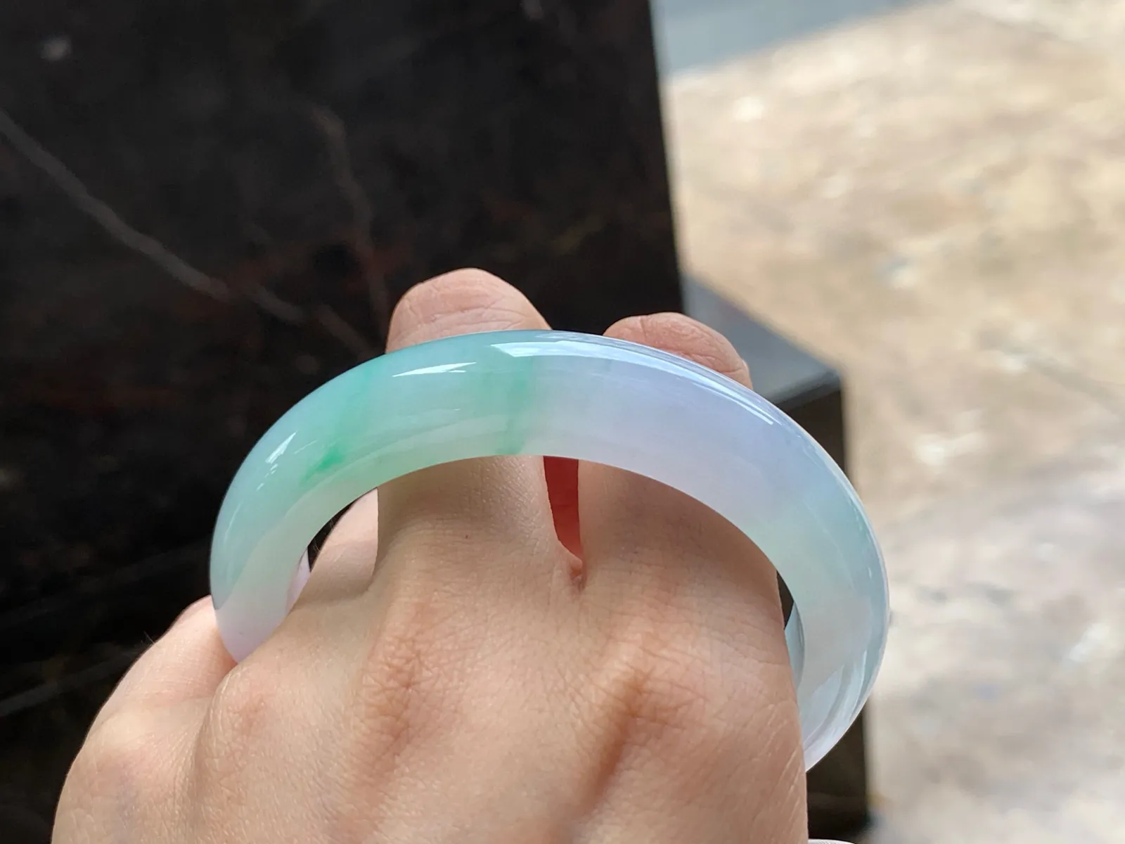 冰春彩手镯
水润55/12.8/9.6mm