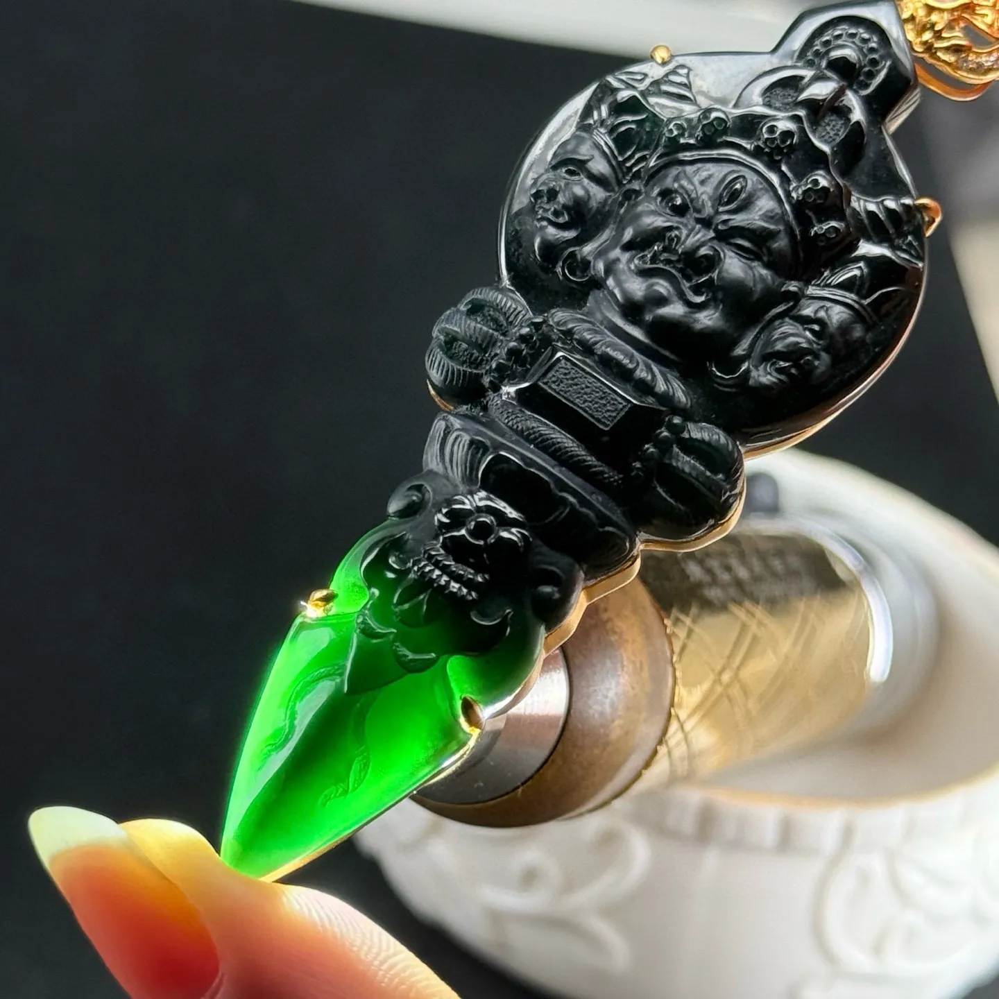 精品18k墨翠降魔杵 种好色正 黑度极好 打灯通透 油性十足 尺寸85