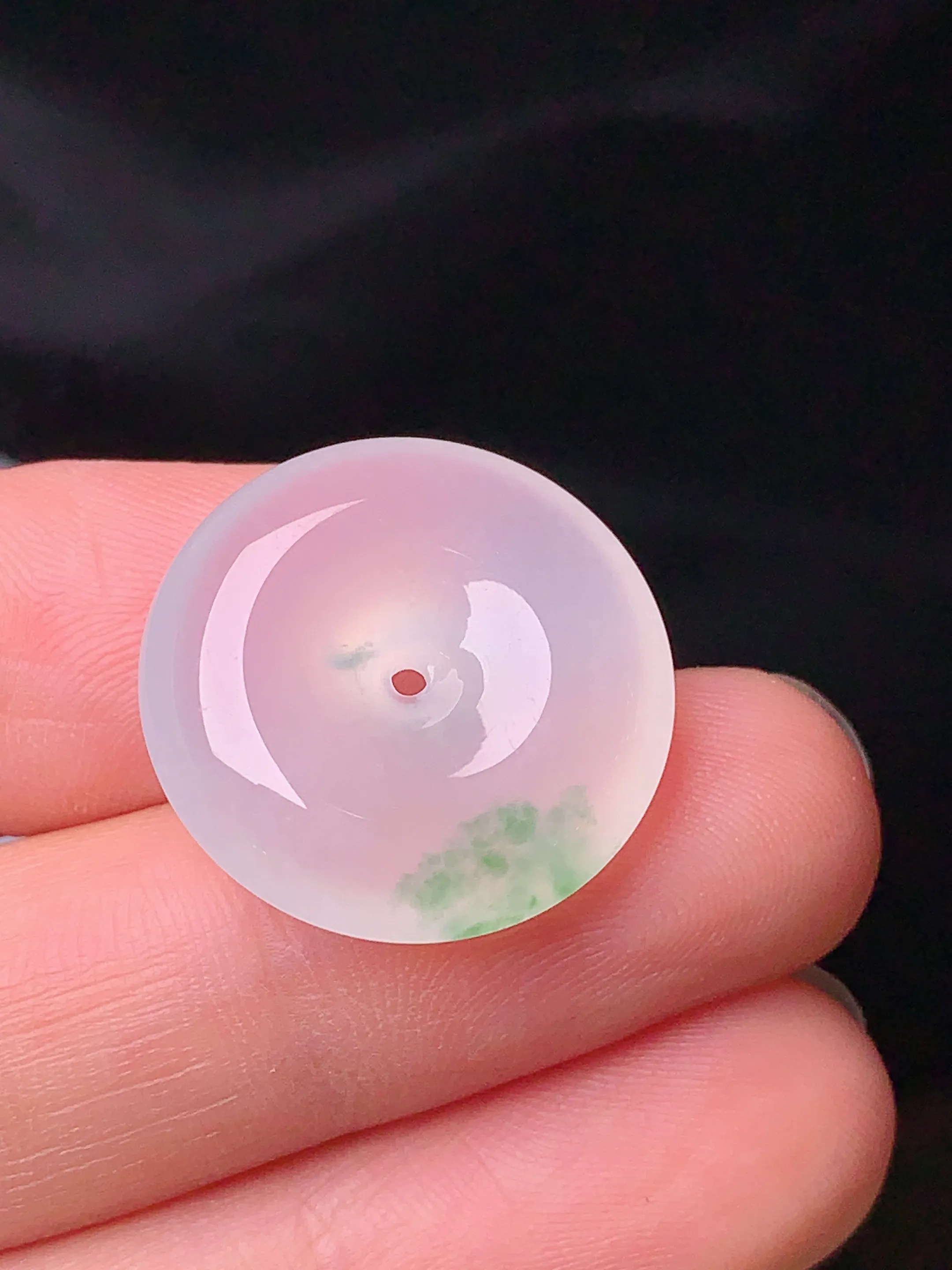 冰种飘绿平安扣吊坠 玉质细腻 水润亮眼 整体尺寸20*5.7