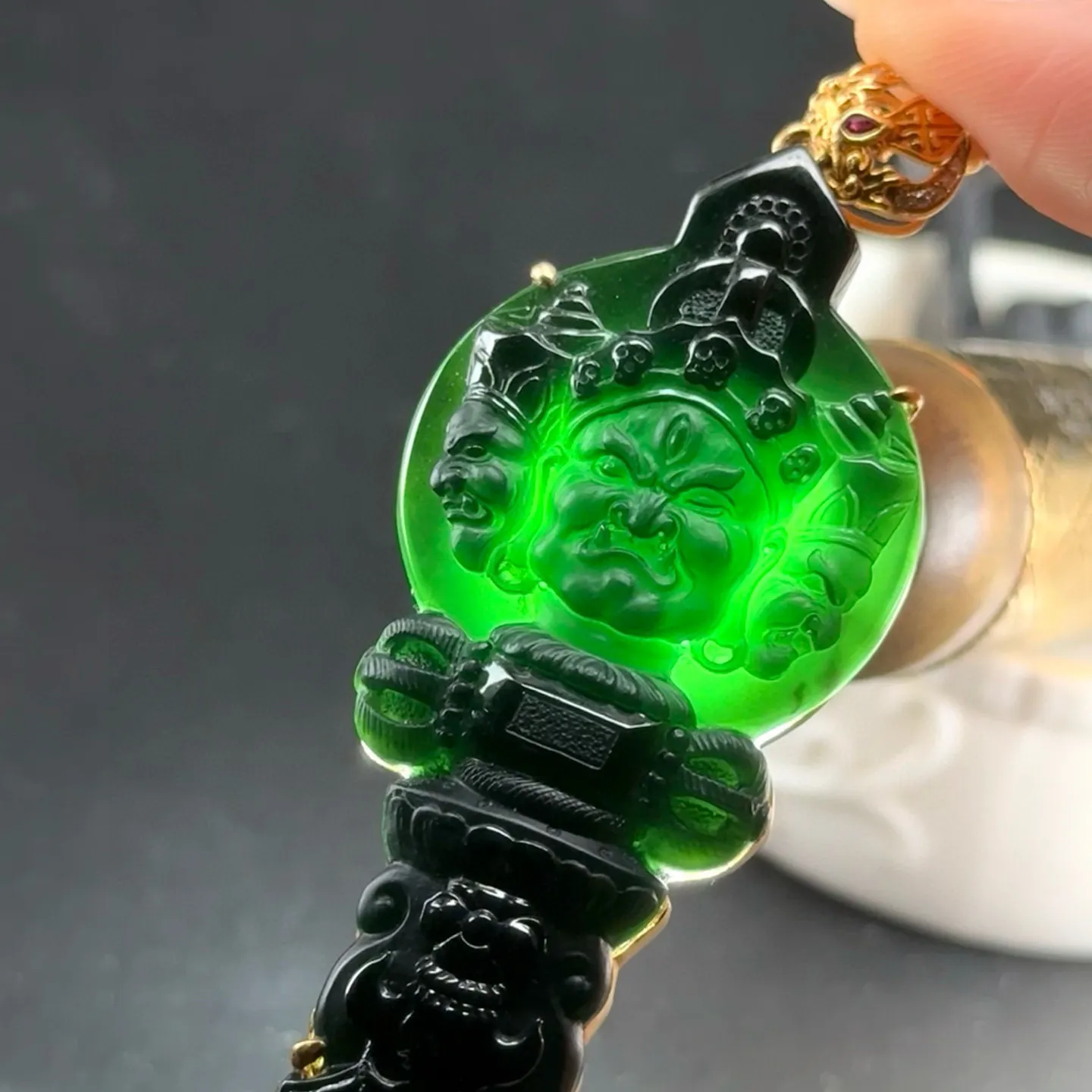 精品18k墨翠降魔杵 种好色正 黑度极好 打灯通透 油性十足 尺寸85