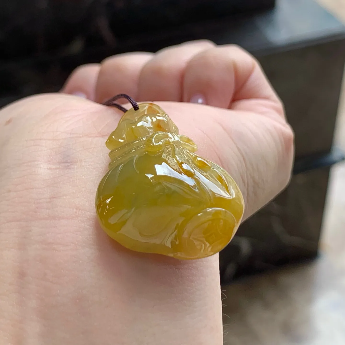黄翡钱袋子
细腻独特