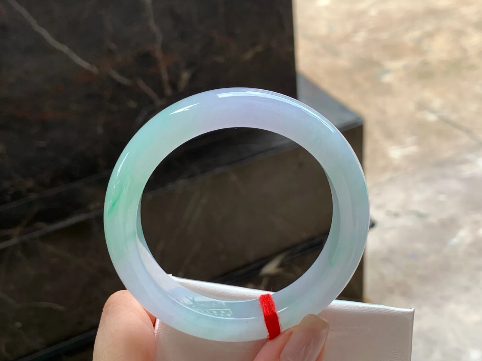 冰春彩手镯
水润55/12.8/9.6mm