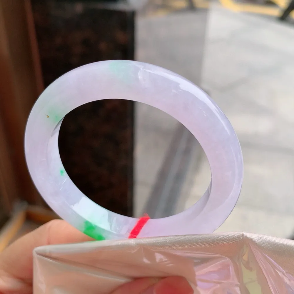 正圈满色冰春彩 一丝皮纹 尺寸:50.9/10.2/8.7 种色兼备