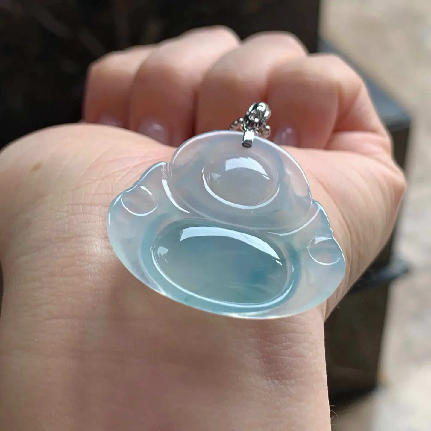 冰种飘花坐佛
清爽 金扣